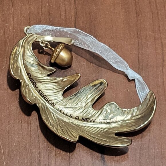 Hallmark Christmas Ornament A New Season Metal Leaf 2022 - Picture 9 of 11